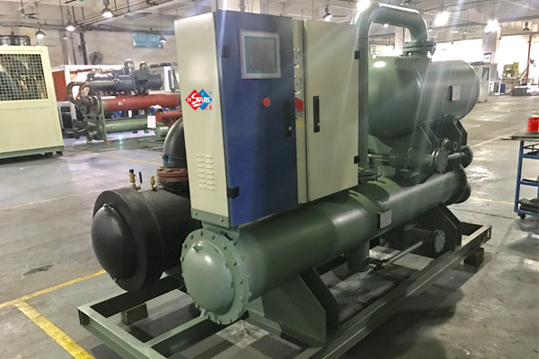 Water cooled chiller